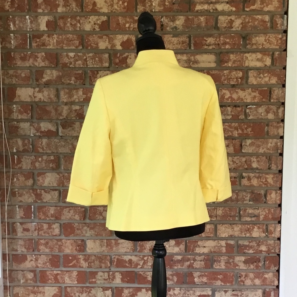 Boutique Essentials Jacket - Picture 5 of 7